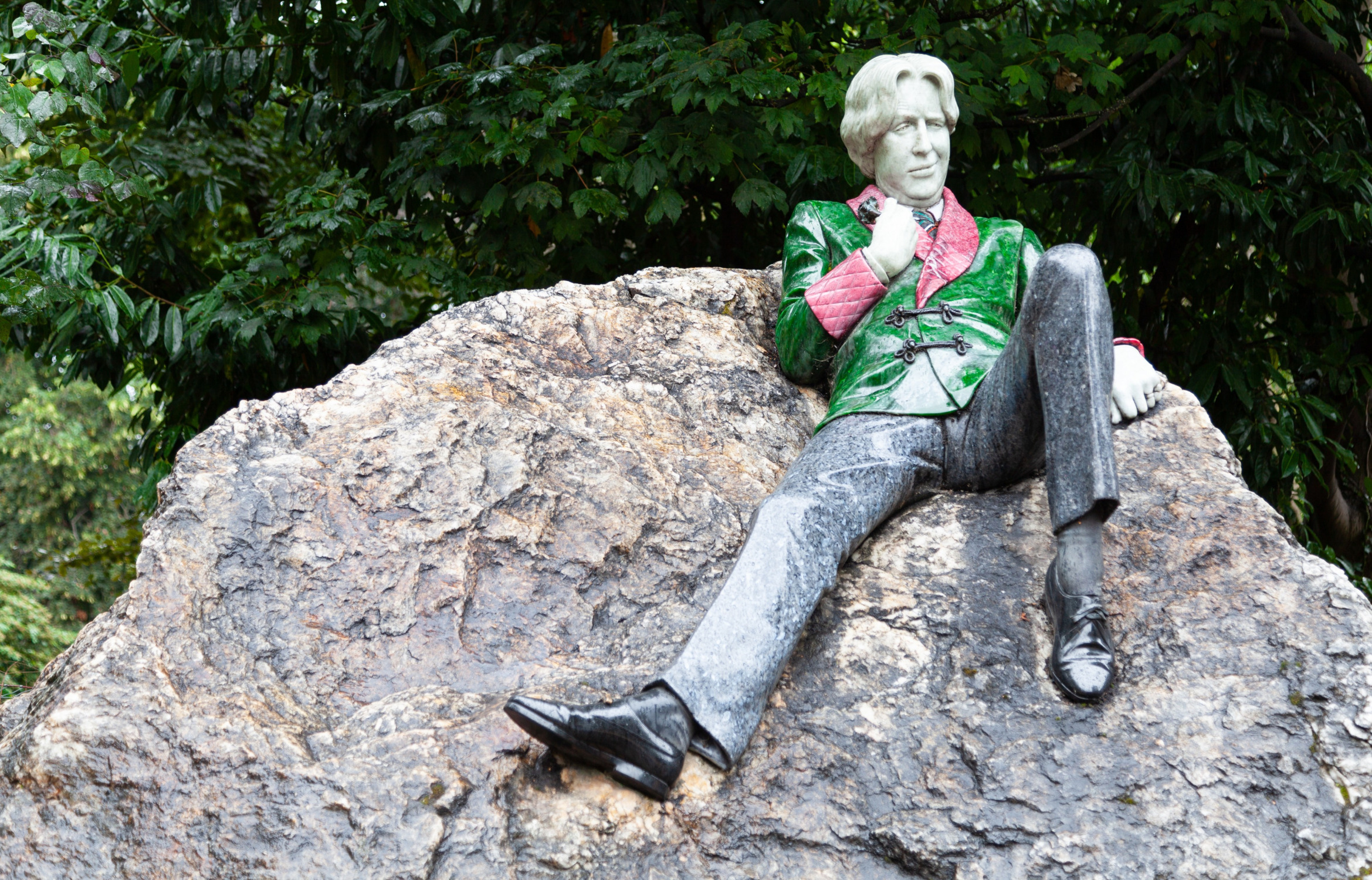 Danny Osbornes Oscar Wilde Monument, Merrion Square, Dublin (Irland); Detektiv-Team Dublin (Irland)), Privatdetektei Dublin (Irland), Wirtschaftsdetektei Dublin (Irland), Privatermittler Dublin (Irland)