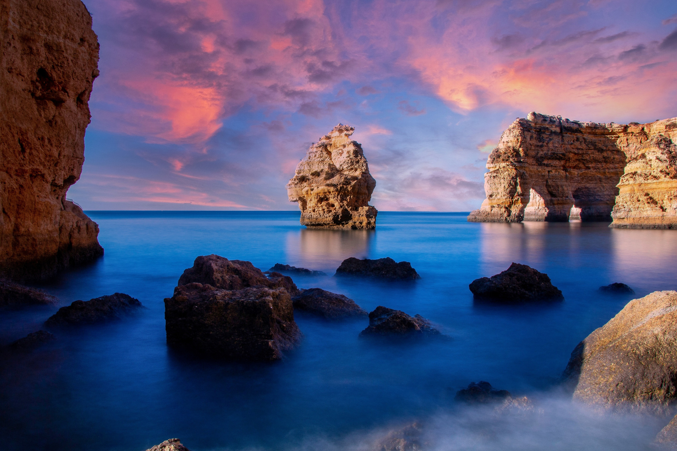 Praia da Marinha Algarve, Portugal; Detektiv Portugal, Detektei Portugal, Detektivagentur Portugal, Privatdetektiv Portugal